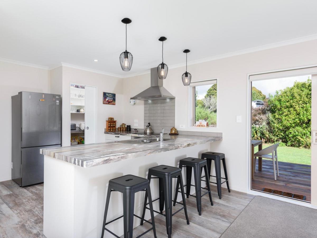 Modern Beach Break - Waihi Beach Holiday Home Exterior foto